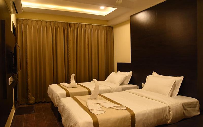 Hotel Royal City Siliguri Exterior foto