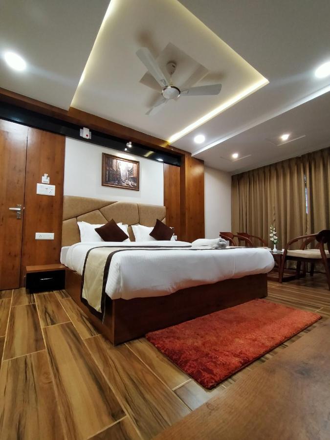 Hotel Royal City Siliguri Exterior foto
