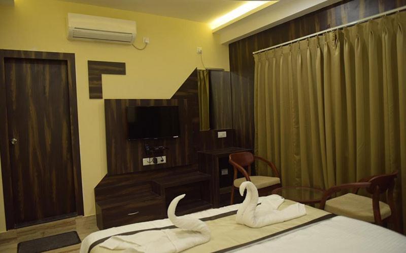 Hotel Royal City Siliguri Exterior foto