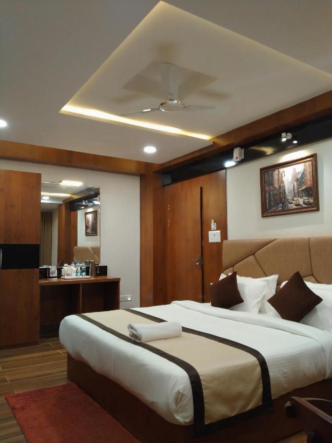 Hotel Royal City Siliguri Exterior foto