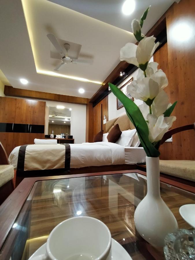 Hotel Royal City Siliguri Exterior foto