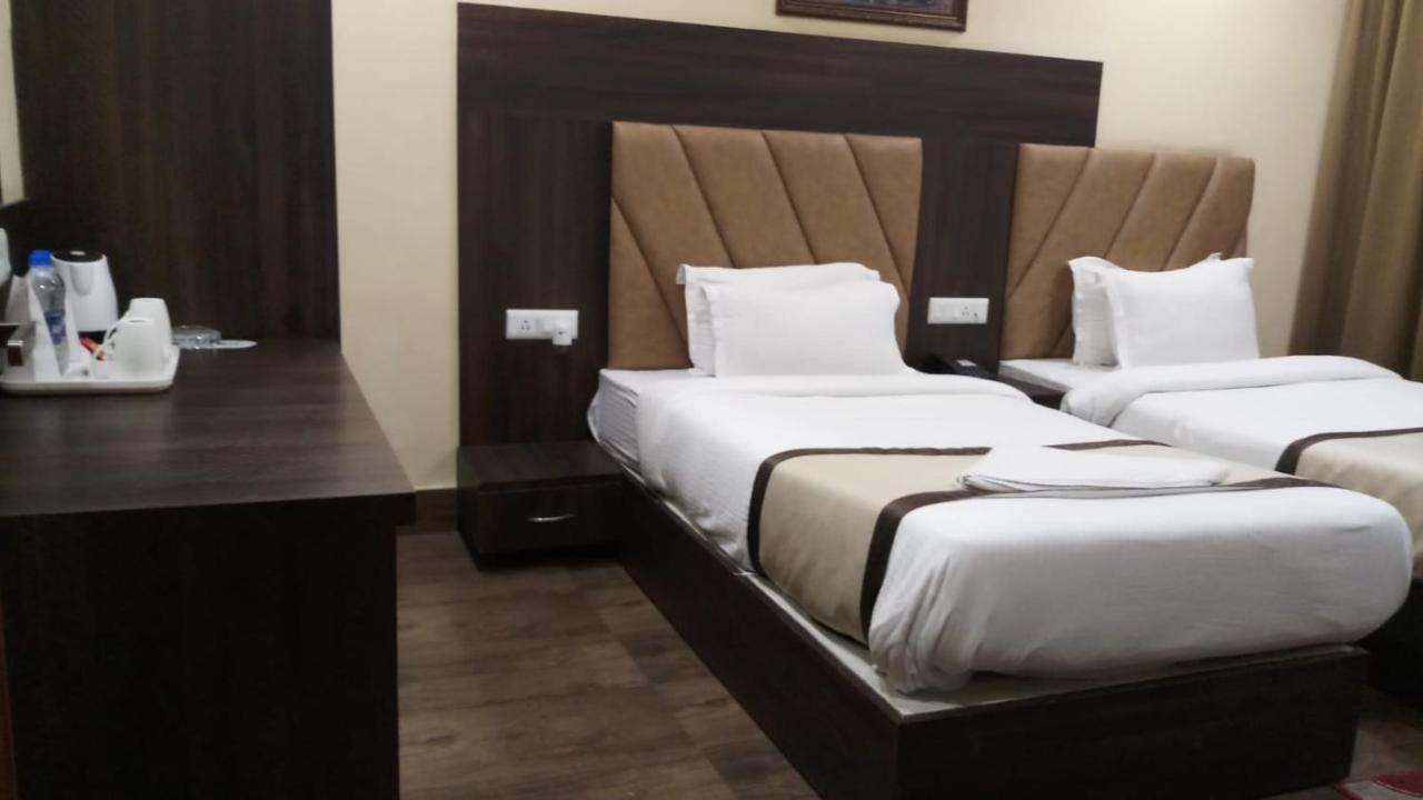 Hotel Royal City Siliguri Exterior foto