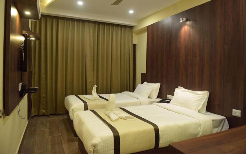 Hotel Royal City Siliguri Exterior foto