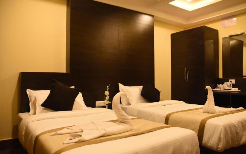 Hotel Royal City Siliguri Exterior foto